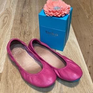 Pink Tieks
